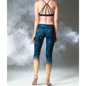 Onzie Yoga Milky Way galaxy tights